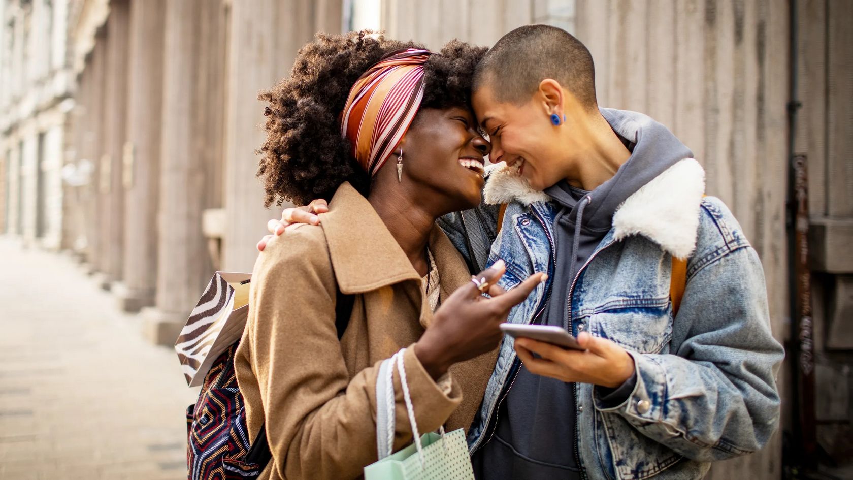 Best Online Dating Apps and Sites in 2025
